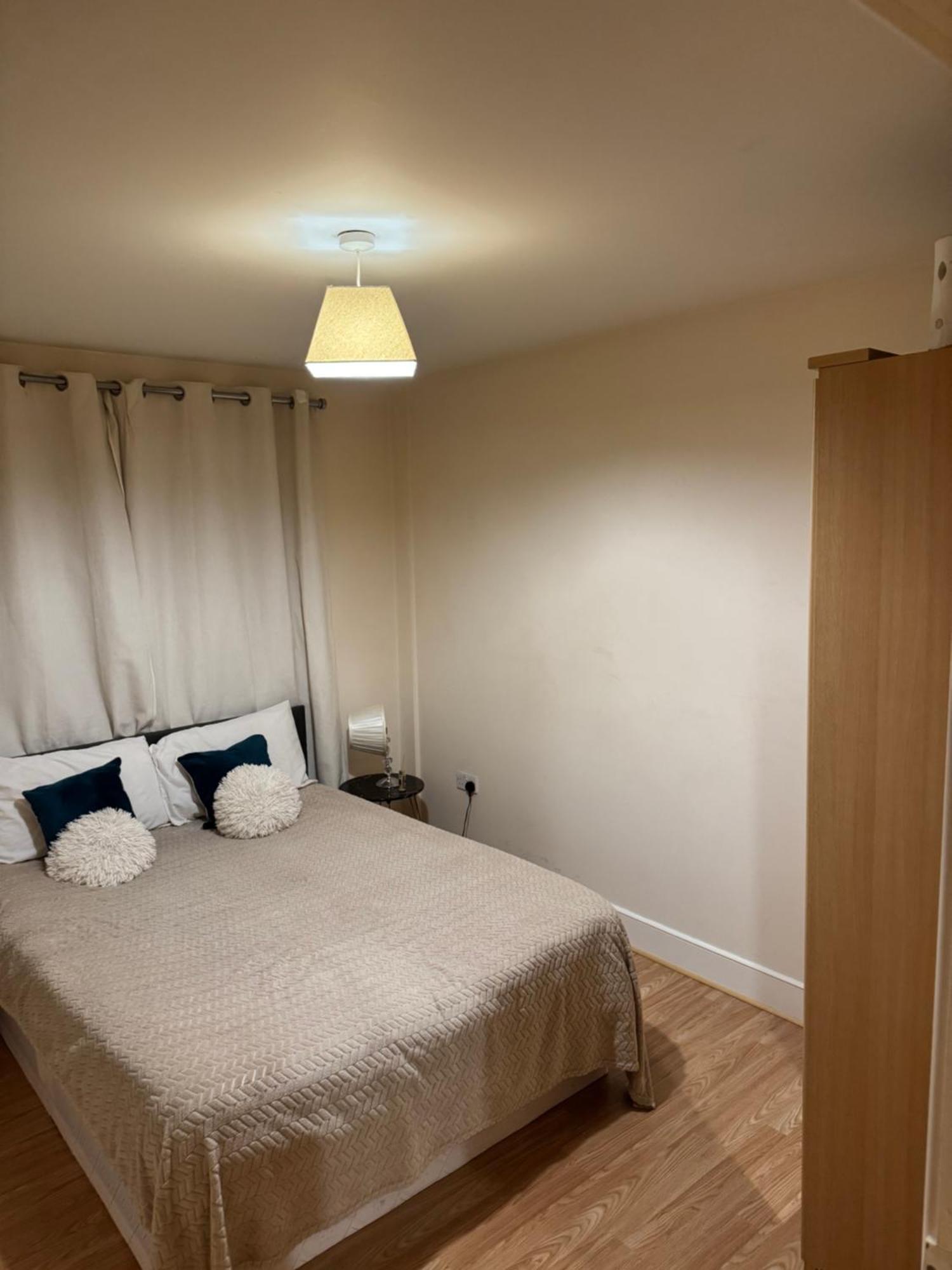 1- Bed Flat With Easy Access To Bow Station Appartamento Londra