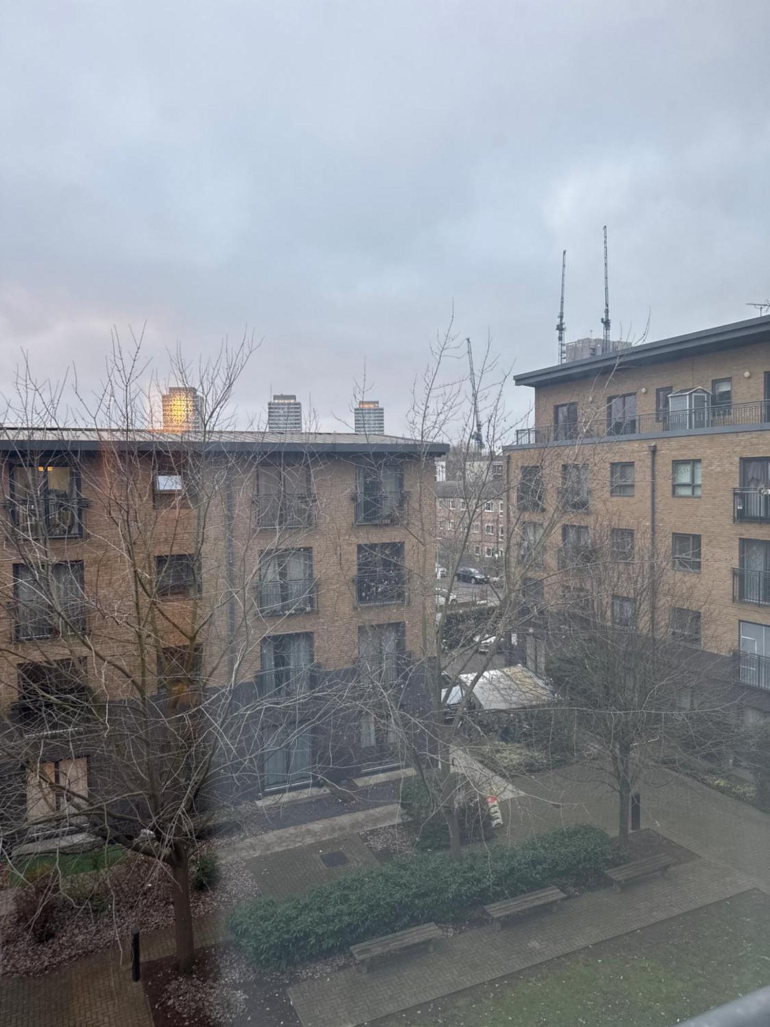 1- Bed Flat With Easy Access To Bow Station Appartamento Londra